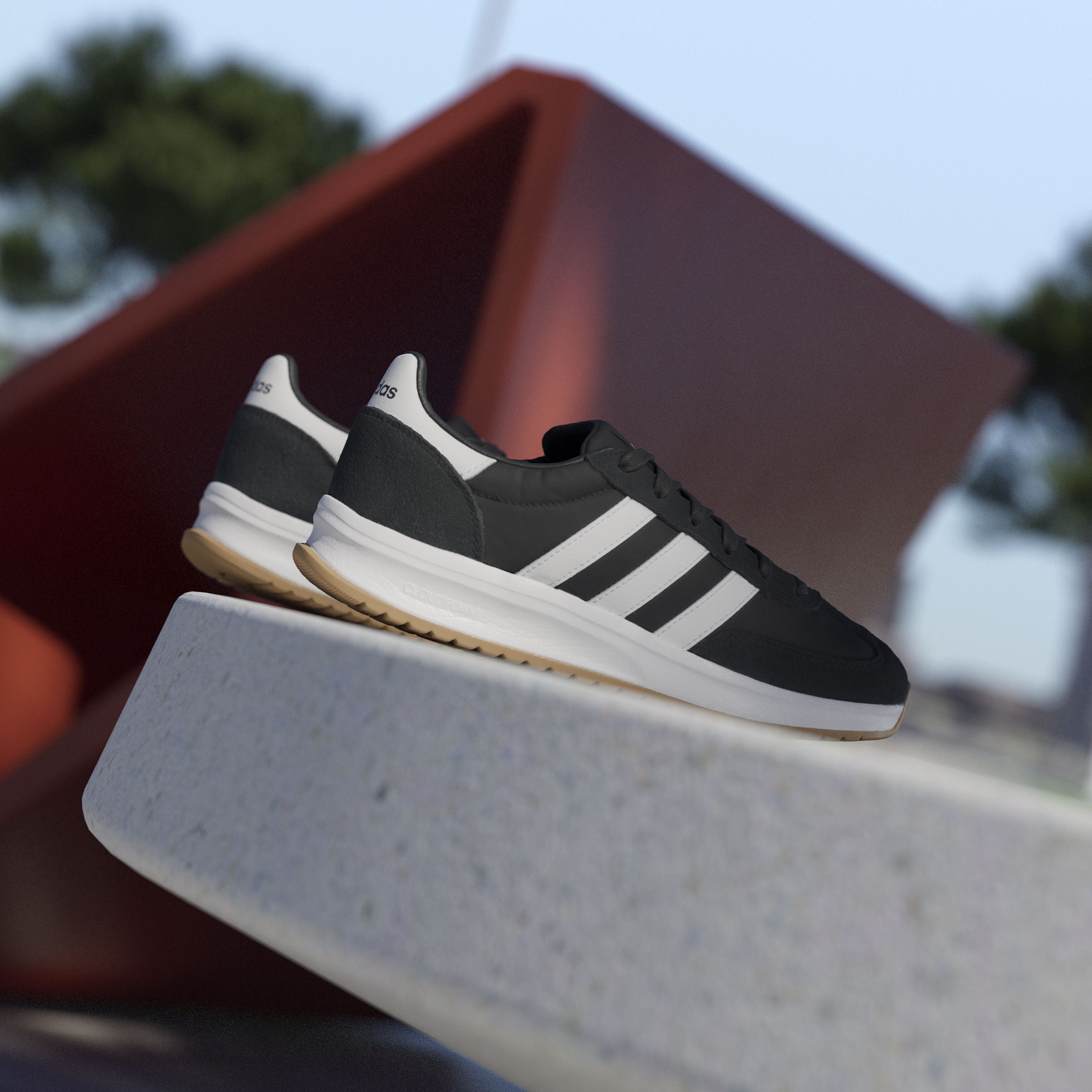 Souliers mode Adidas pour femmes - RUN 70S 2.0