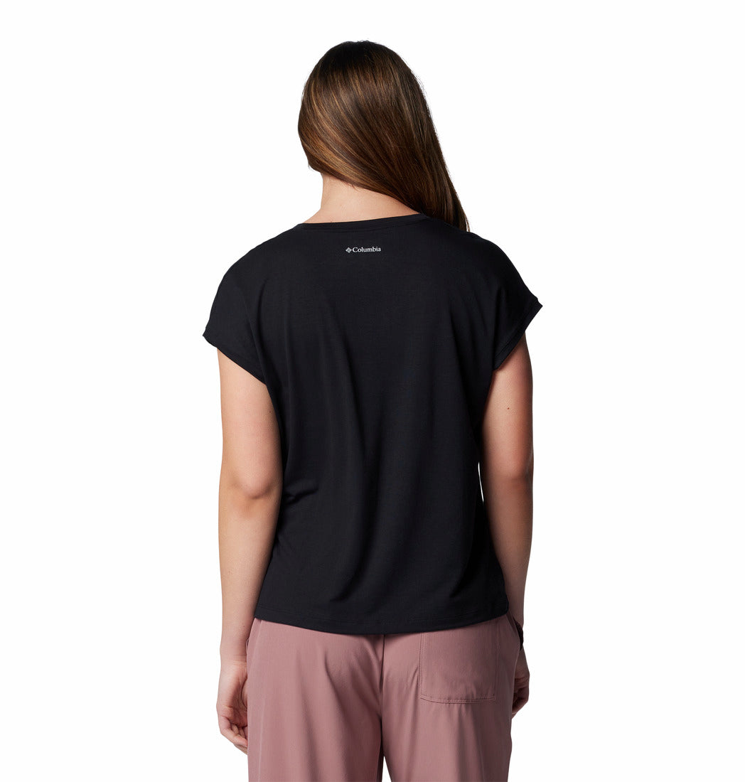 Columbia Women's T-shirt - BOUNDLESS TREK