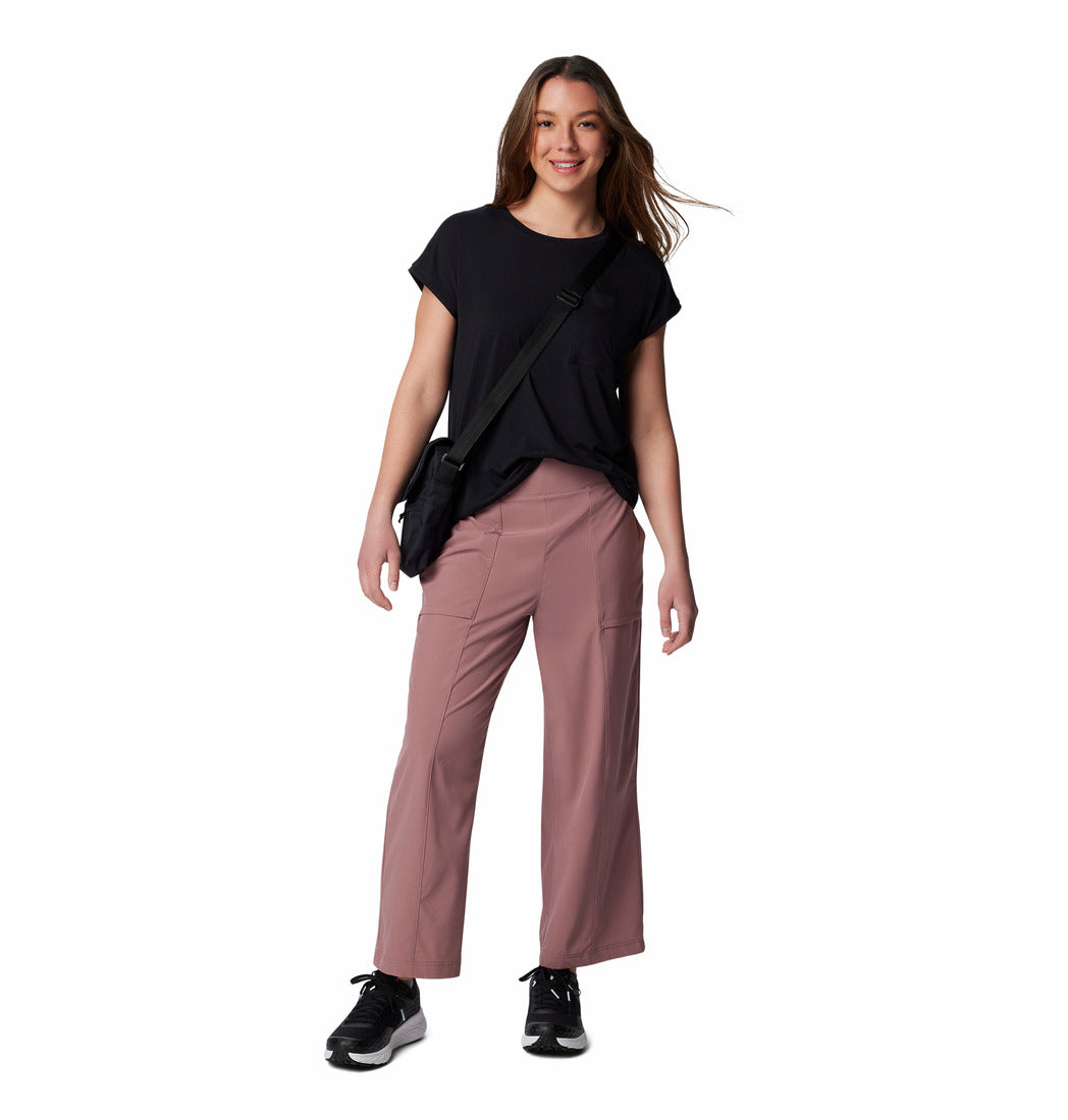 Columbia Women's T-shirt - BOUNDLESS TREK