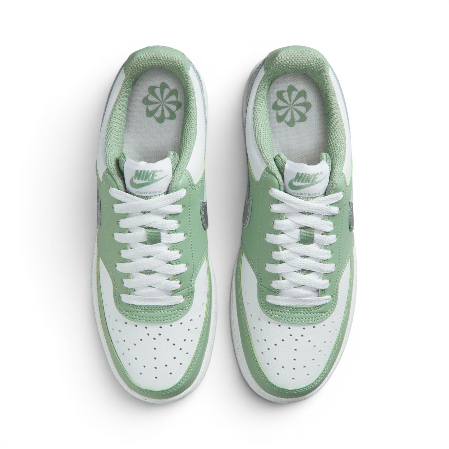 Souliers mode Nike pour femmes - VISION LOW COURT