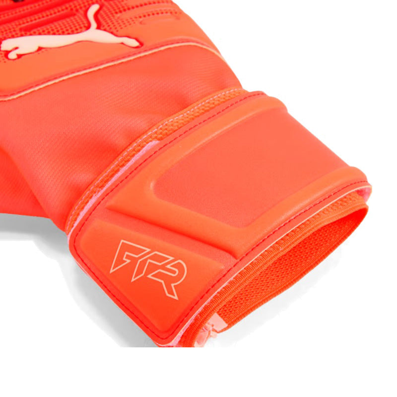 Gants de gardien Puma Future Match NC avec paume en latex et coupe ajustée