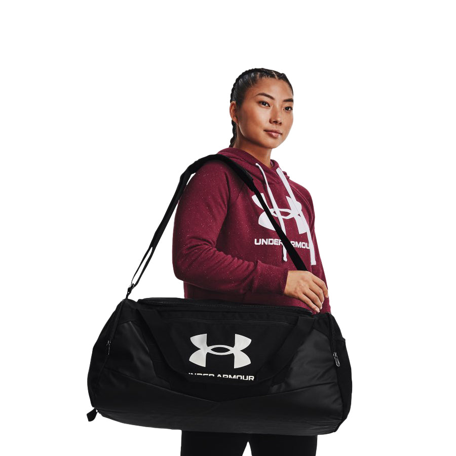 Under Armour sports bag - UNDENIABLE M