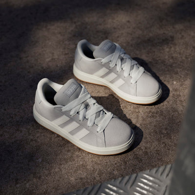 Souliers mode Adidas pour filles - GRAND COURT 00S