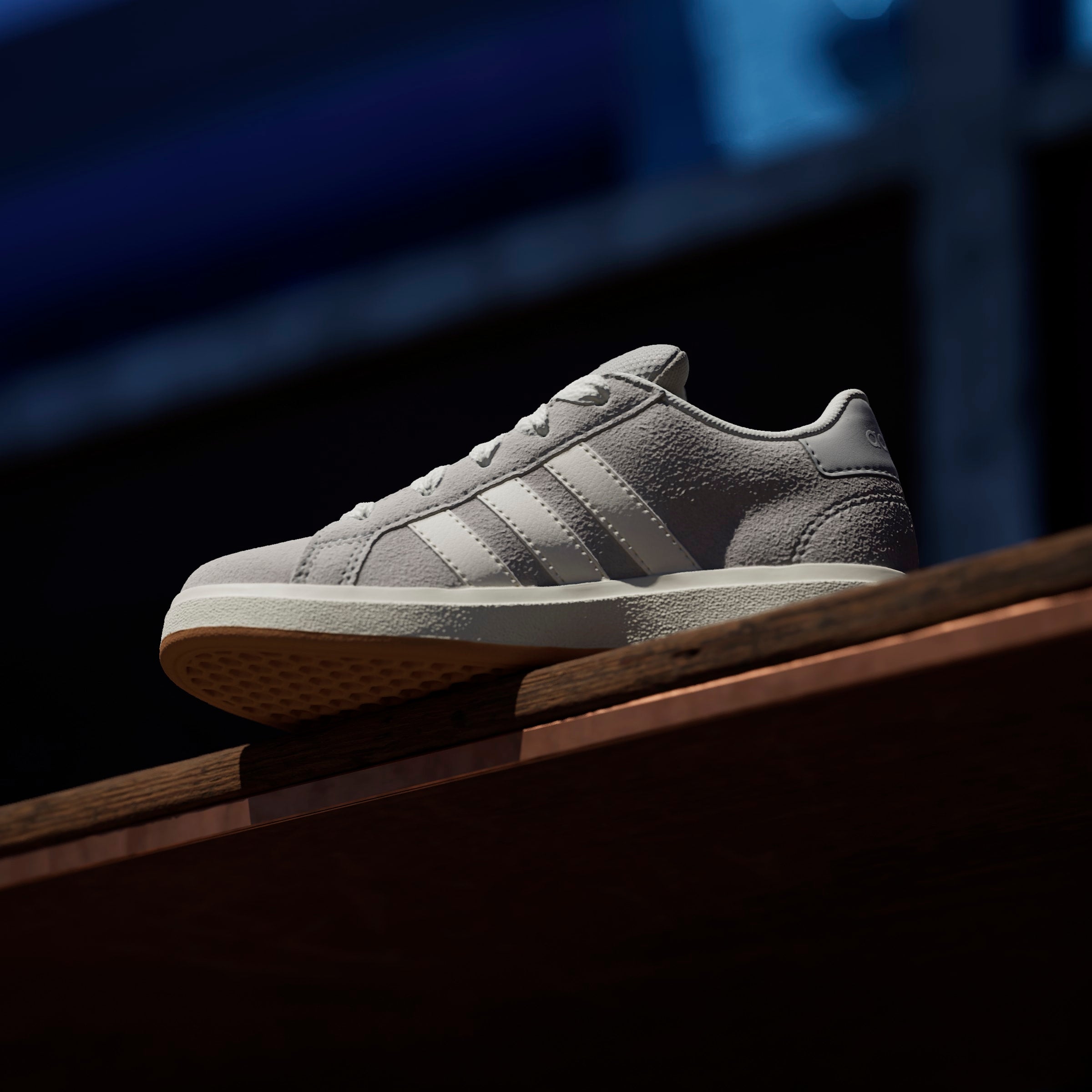 Souliers mode Adidas pour filles - GRAND COURT 00S