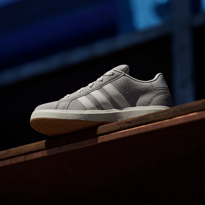 Souliers mode Adidas pour filles - GRAND COURT 00S