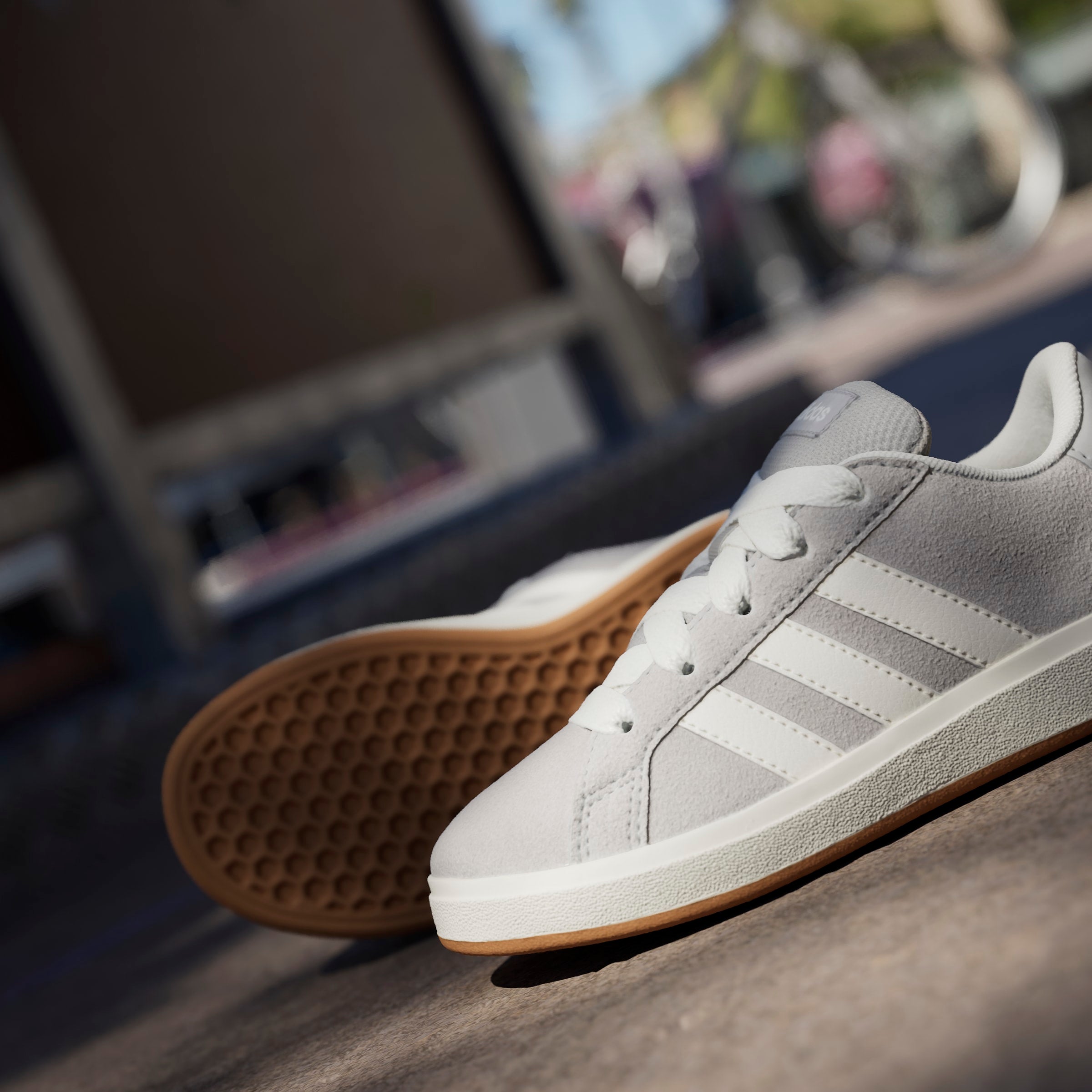 Souliers mode Adidas pour filles - GRAND COURT 00S