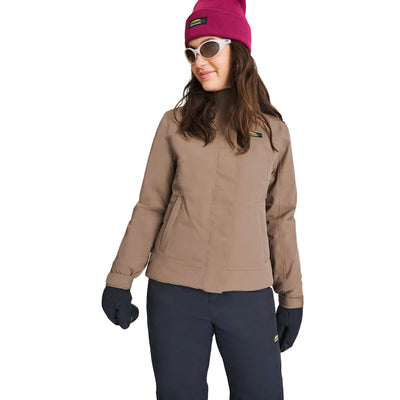 Manteau d'hiver Kayla de Chlorophylle pour femmes, café, porté de trois quarts