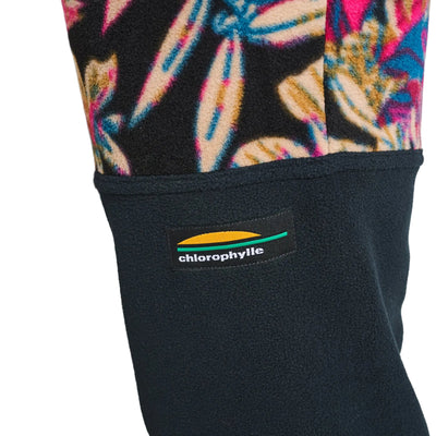 Pantalon polaire Chlorophylle PÉLICAN pour femmes, détail du bas de la jambe avec étiquette Chlorophylle