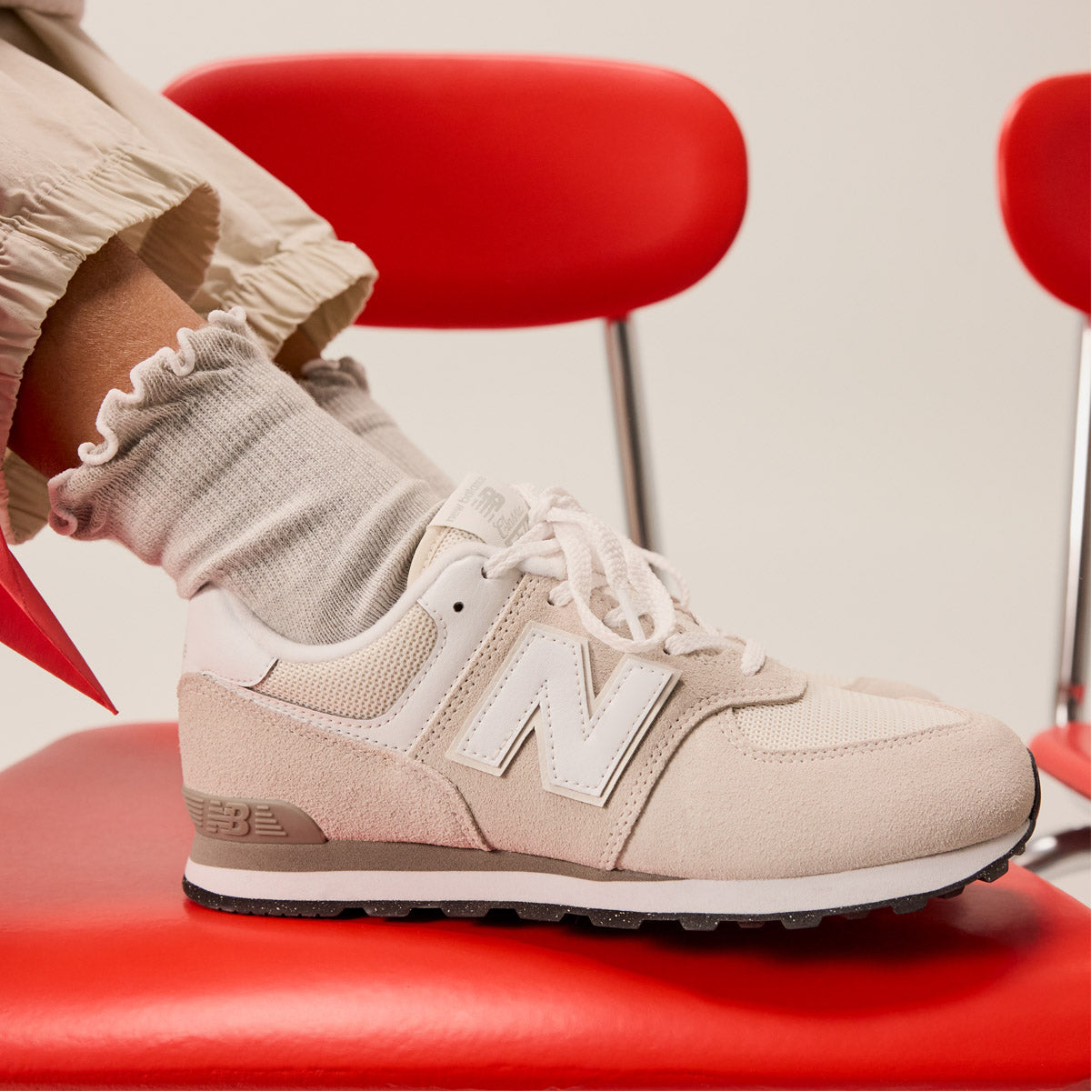 New Balance Sports Shoes for Junior Girls - 574