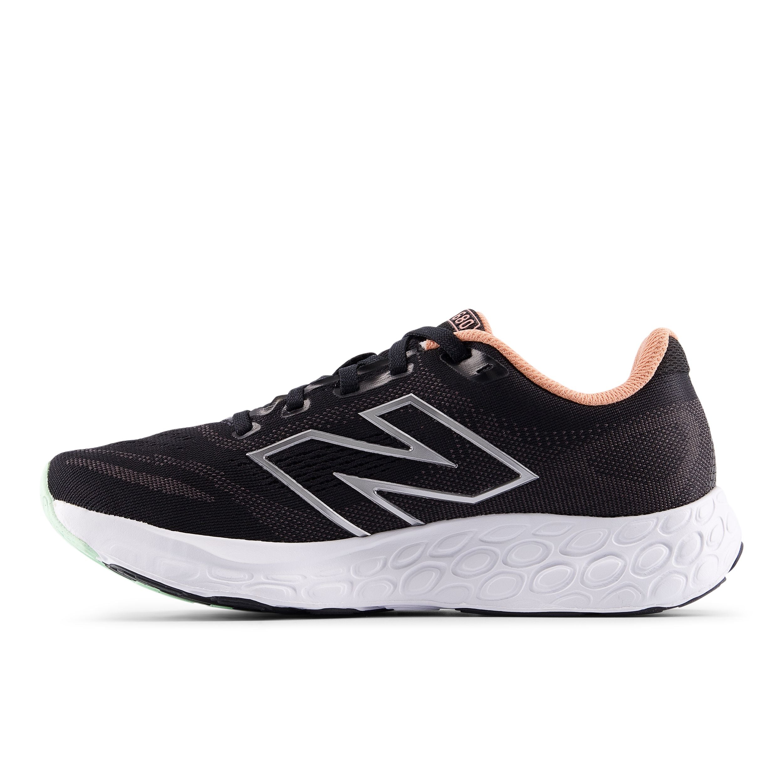 Souliers de course New Balance pour femmes - 680 V8