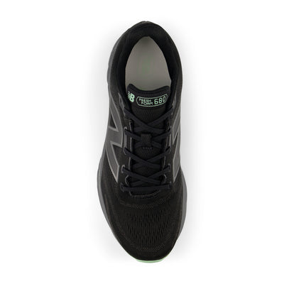 Souliers de course New Balance pour hommes - 680 V8