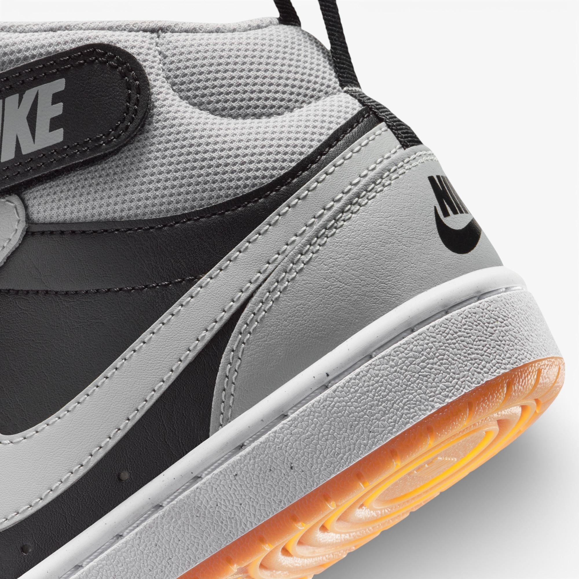 Nike boys' shoes (Junior) - COURT MID BOROUGH 2
