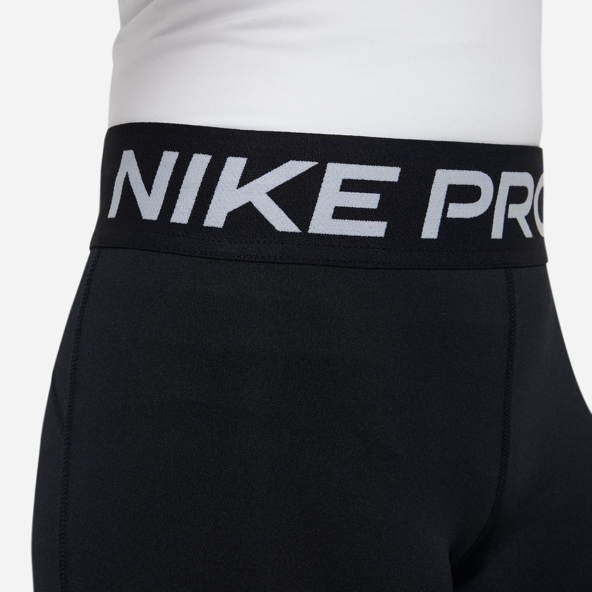 Girls’ Nike shorts - PRO 5"