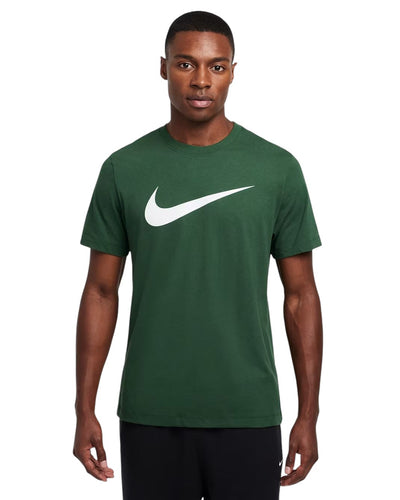 T-shirt Nike Sportswear Swoosh vert pour hommes avec grand logo Swoosh, vue de face