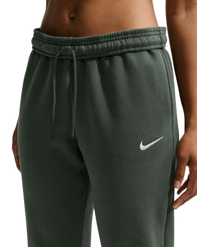 Jogger Nike Studio Fleece vert pour femmes, détail de la taille et du cordon