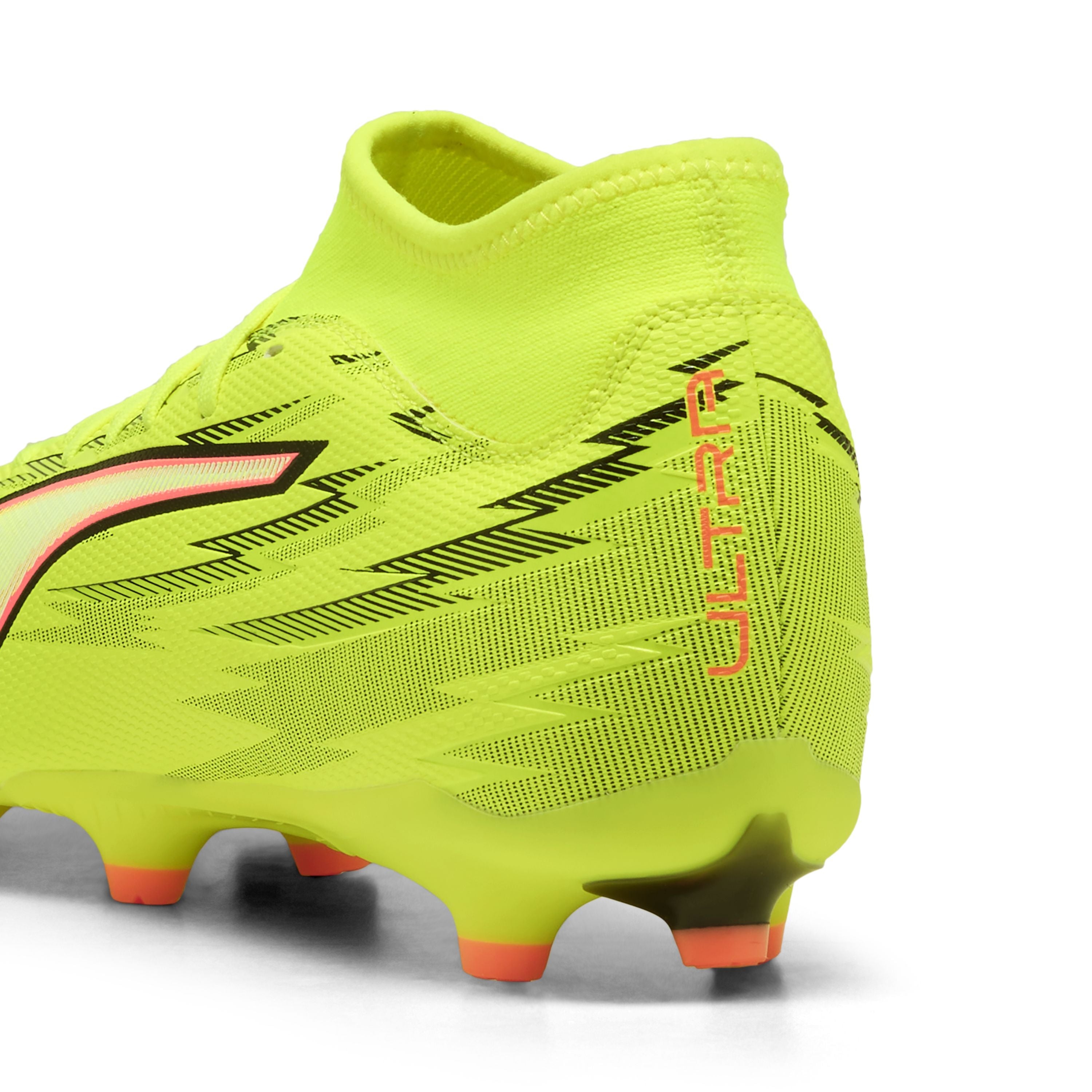 Puma soccer shoes for men - ULTRA 6 PLAY