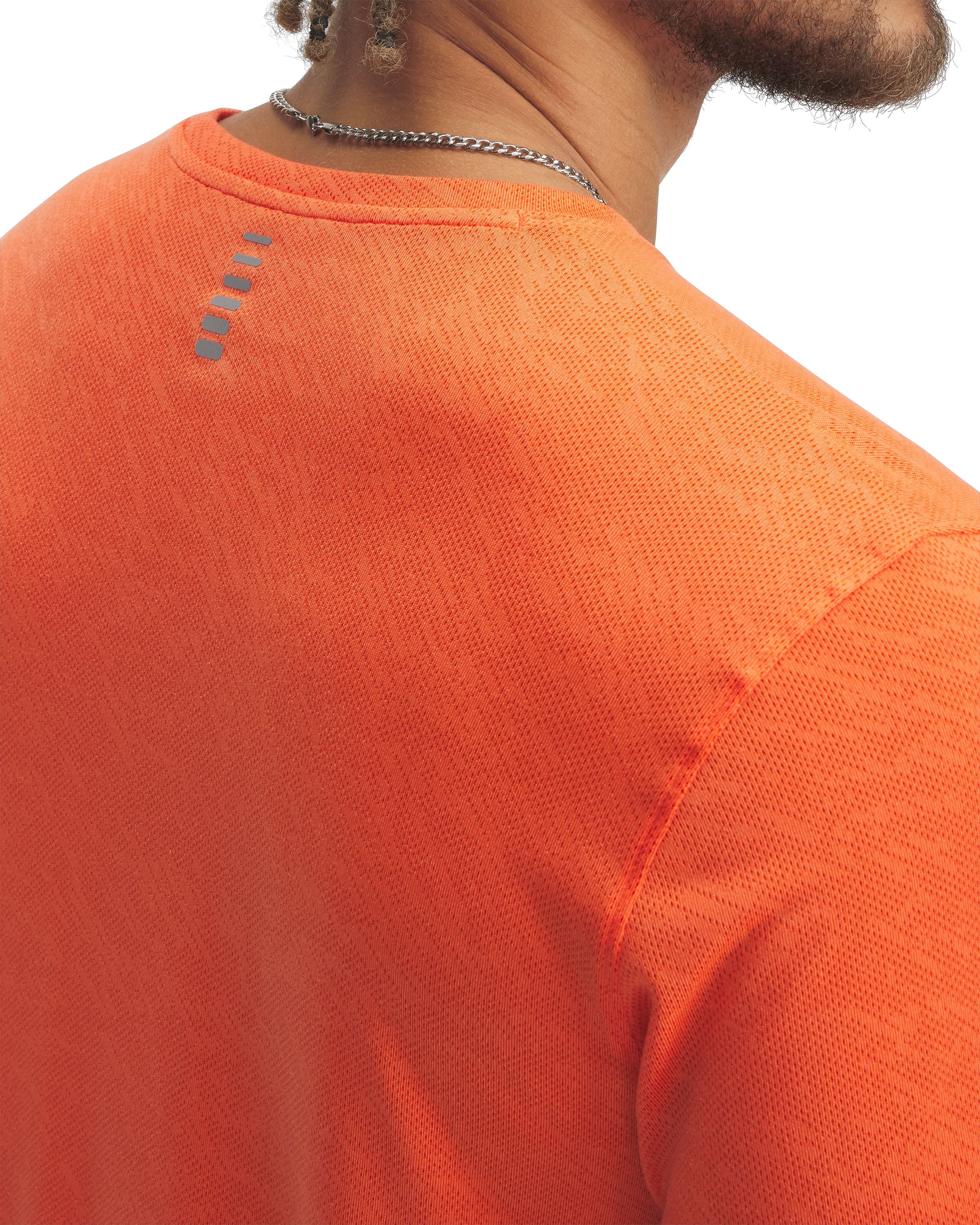 T-shirt pour hommes Under Armour - LAUNCH CAMO SHORTSLEEVE