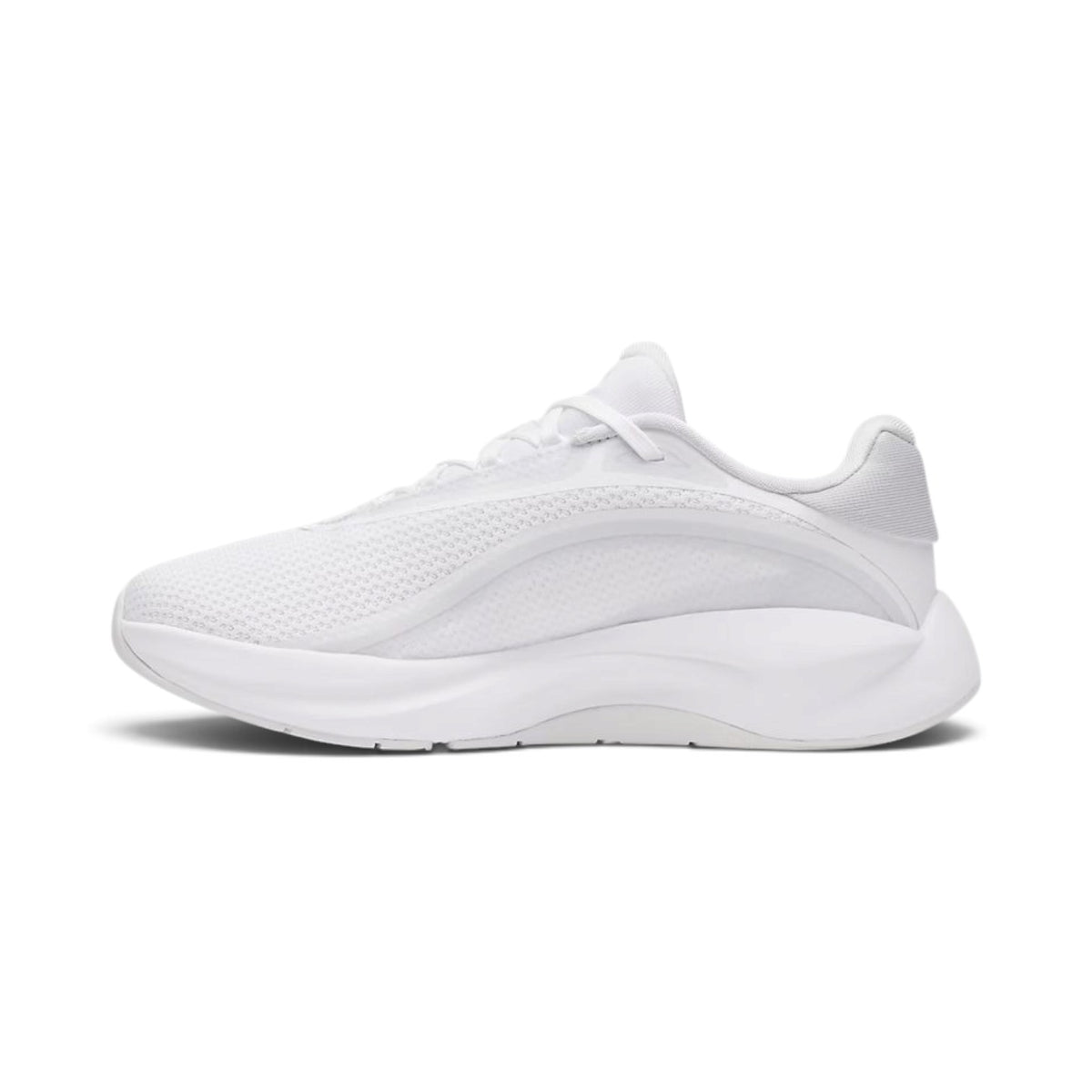 Soulier d'entraînement Under Armour UA Radiant TR pour femmes, blanc, vue du côté opposé