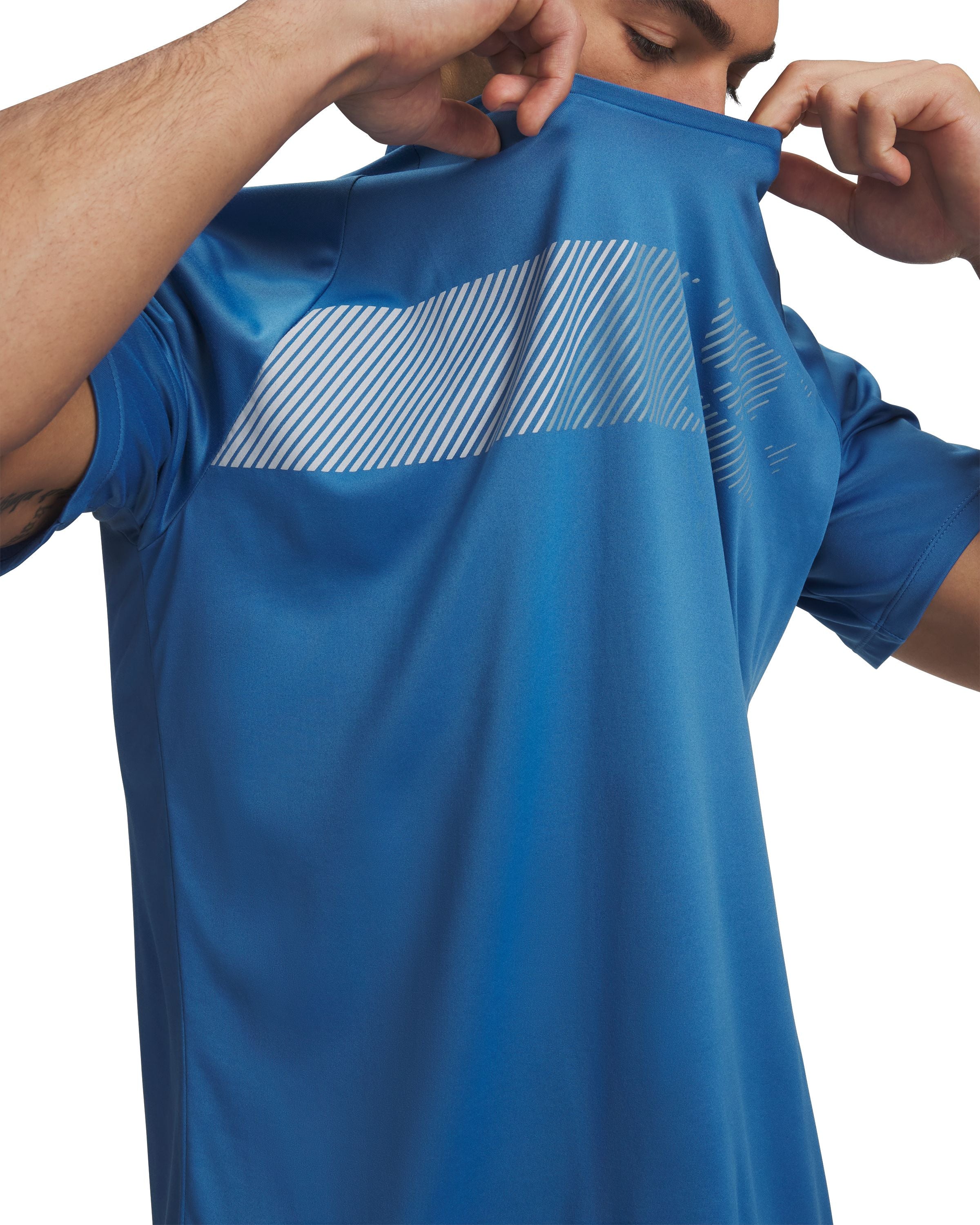 TECH GRAPHIC TEE